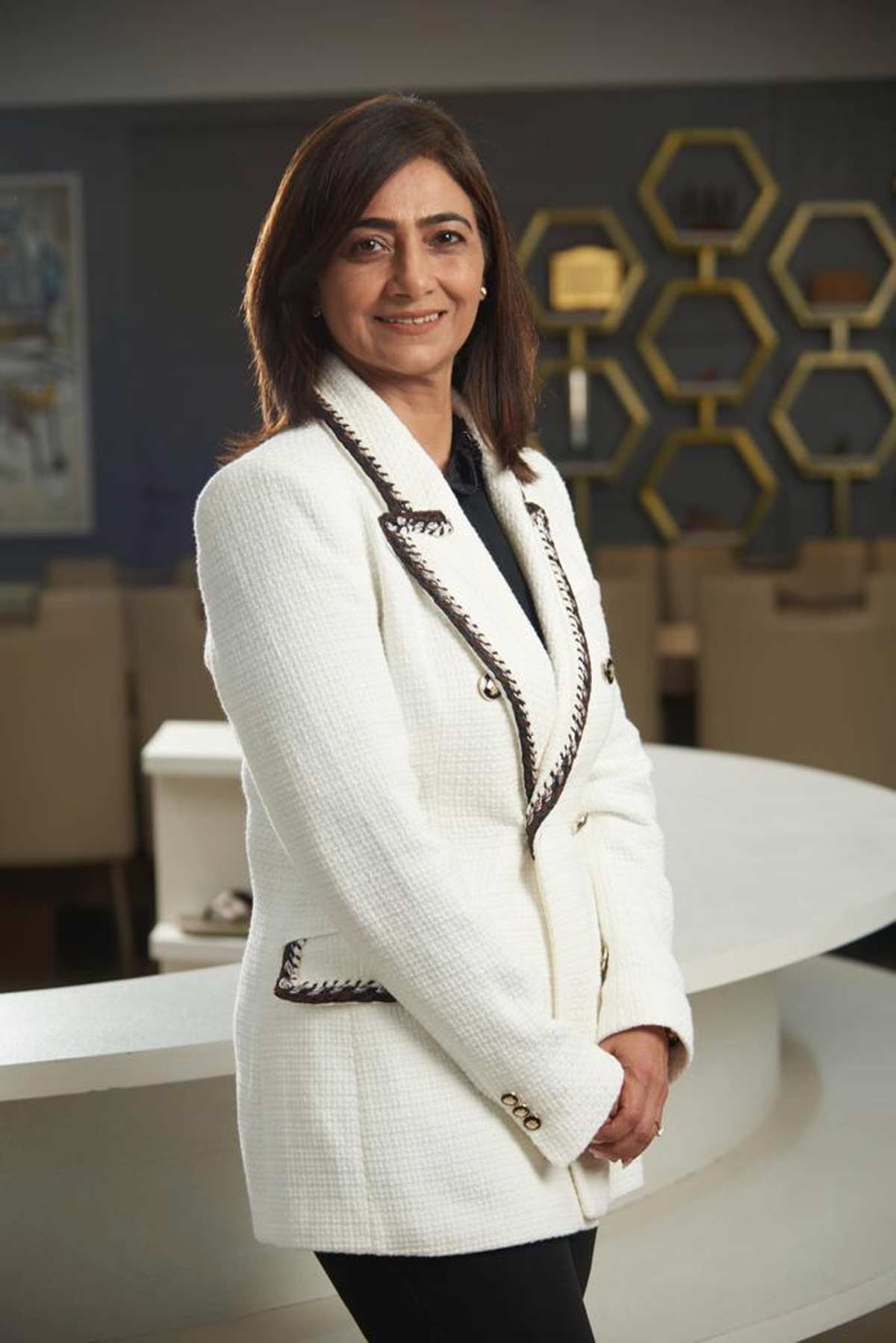 inspirational story of managing partner of metro and metro shoes meenakshi kalsi