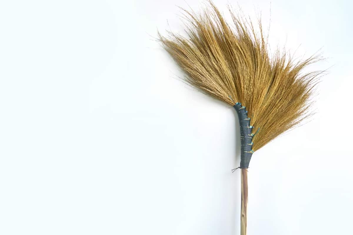 which day we should not buy broom