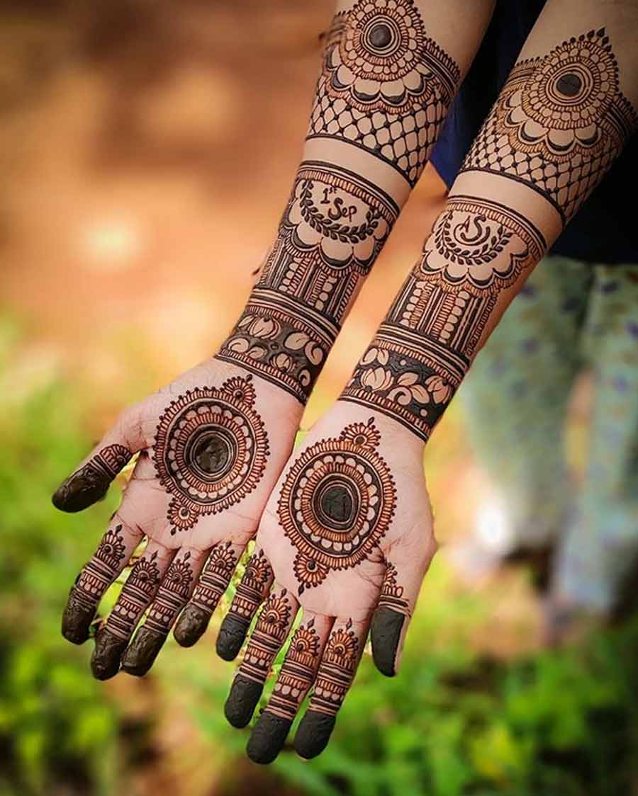 Flower mandala mehndi