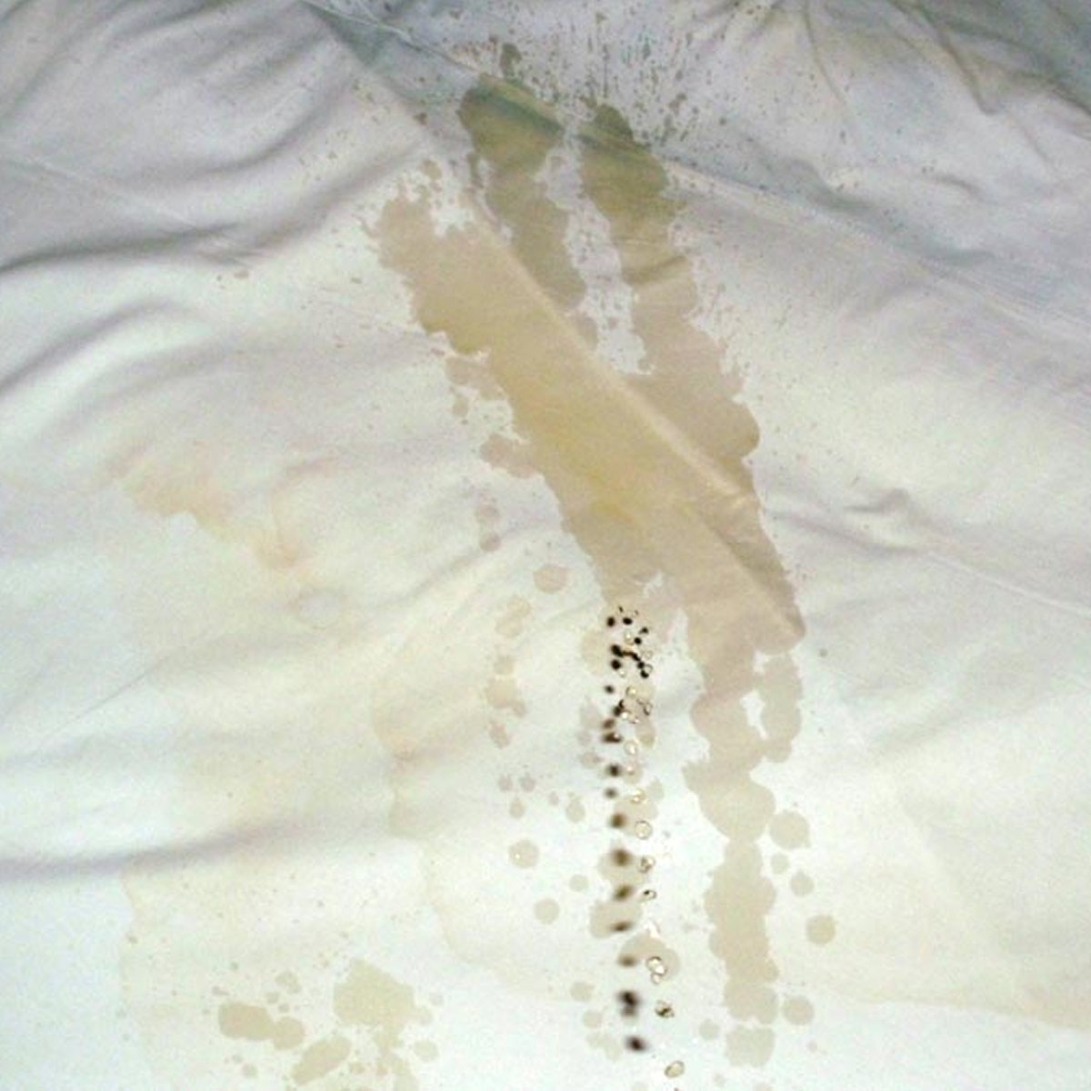 how to clean coffee stain on bed sheet