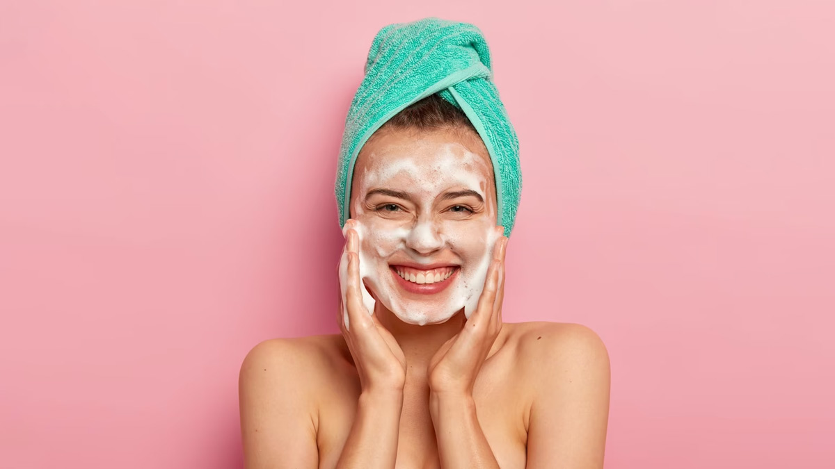 how to clean face at home