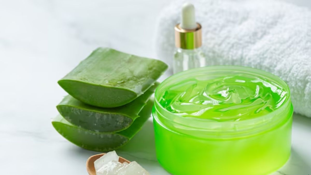 how to use aloe vera for scalp cleaning in hindi