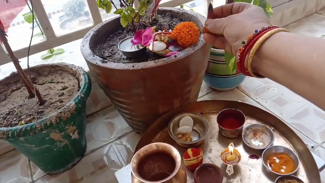 tulsi mein kaha rakhe shaligram