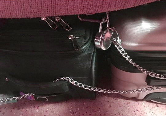 easy way to keep your luggage safe while traveling in train on diwali