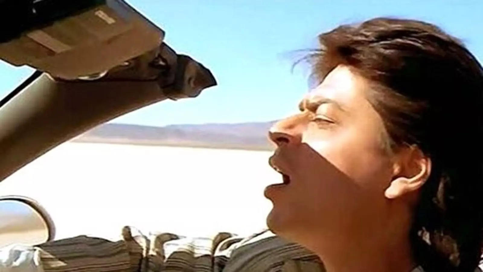 srk song ye dil deewana interesting stroy