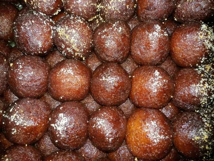 Dry Gulab Jamun