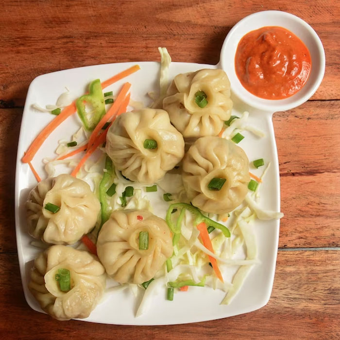 best place to eat momos in delhi
