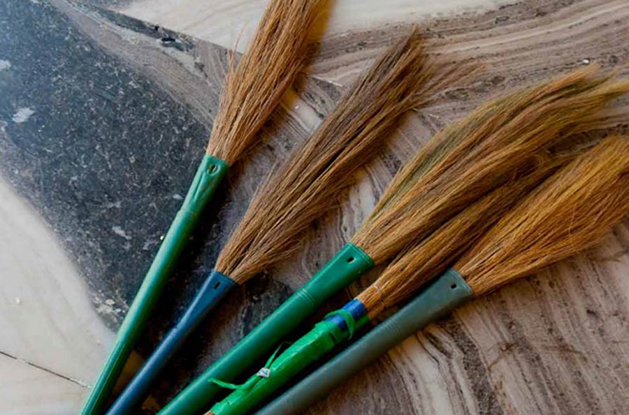 broom vastu rules