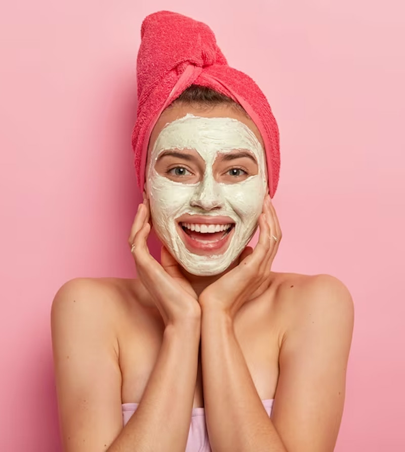 face mask apply on face