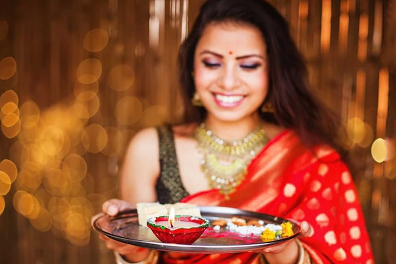 karwa chauth par kare maa gauri ki puja