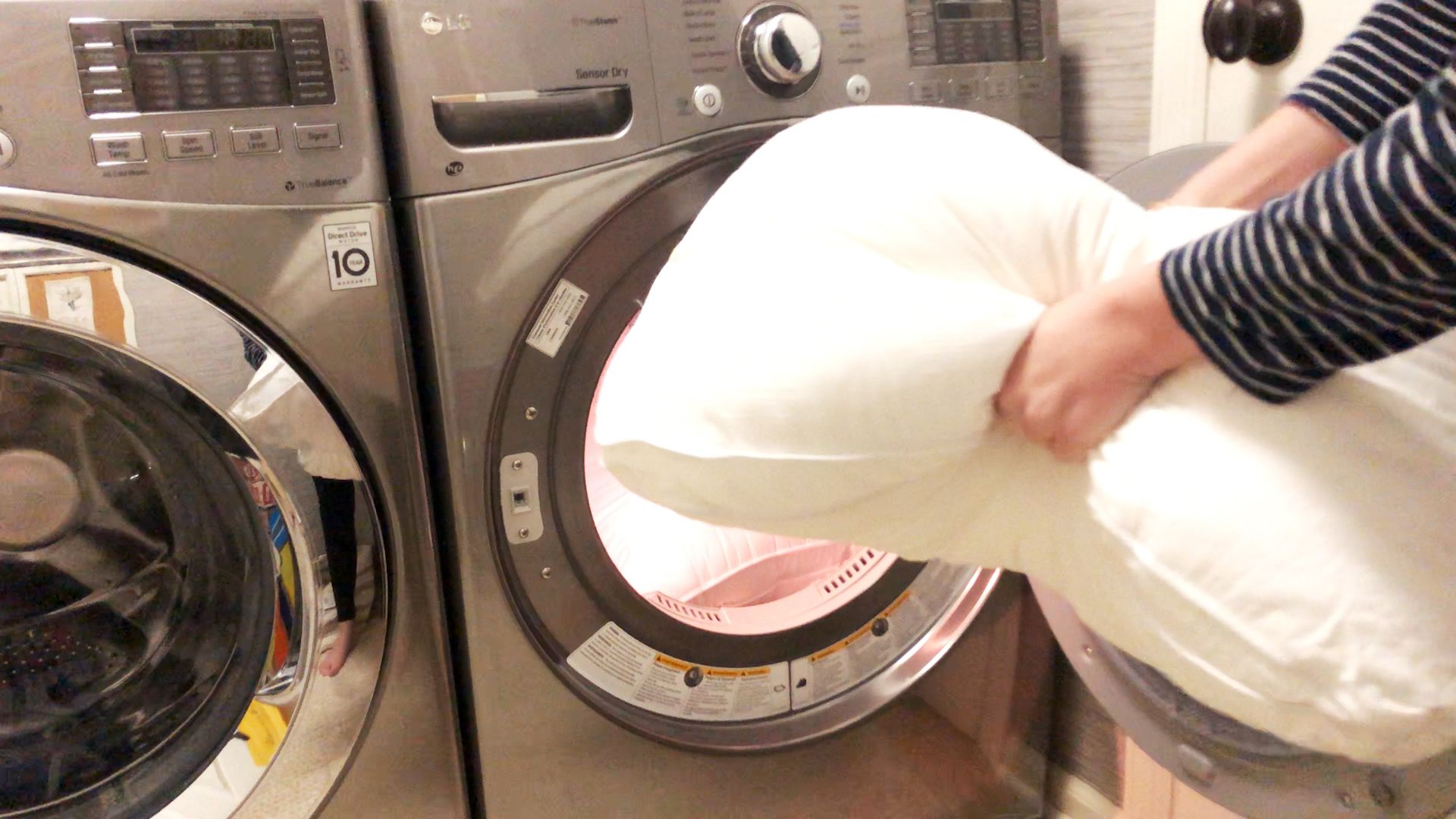 mistakes to avoid while washing pillow