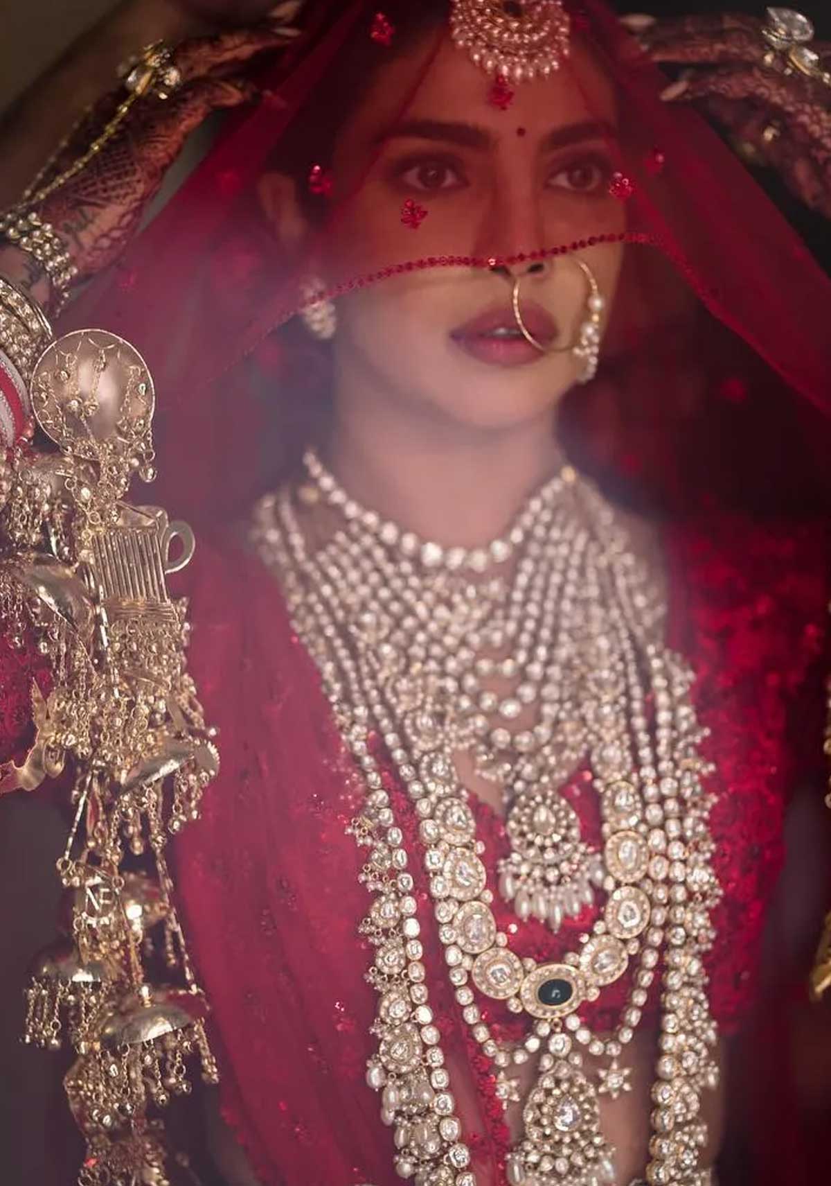 priyanka chopra bridal necklace