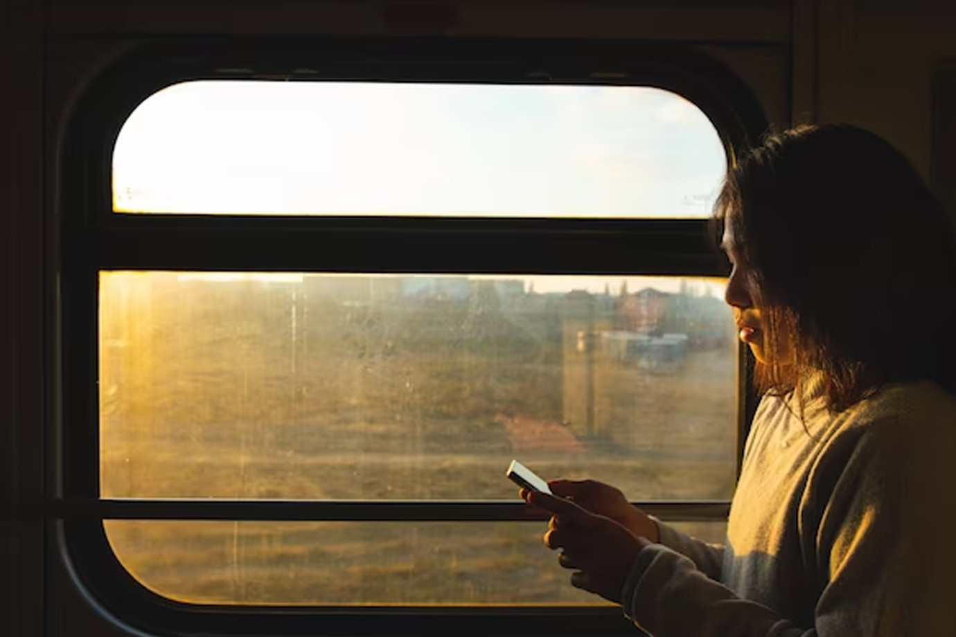 your mobile phone falls from train