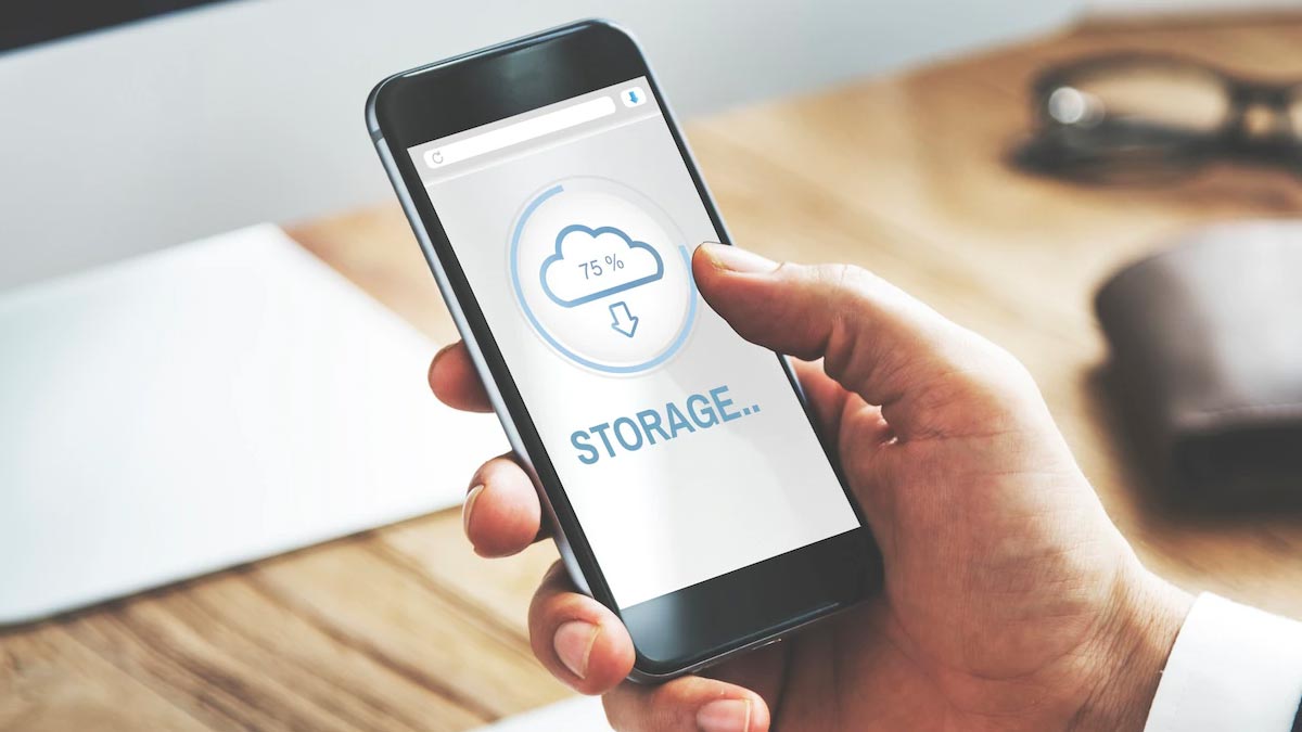 How to clear my phone storage without deleting everything