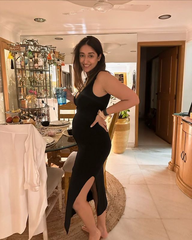 Ileana D'Cruz baby bump