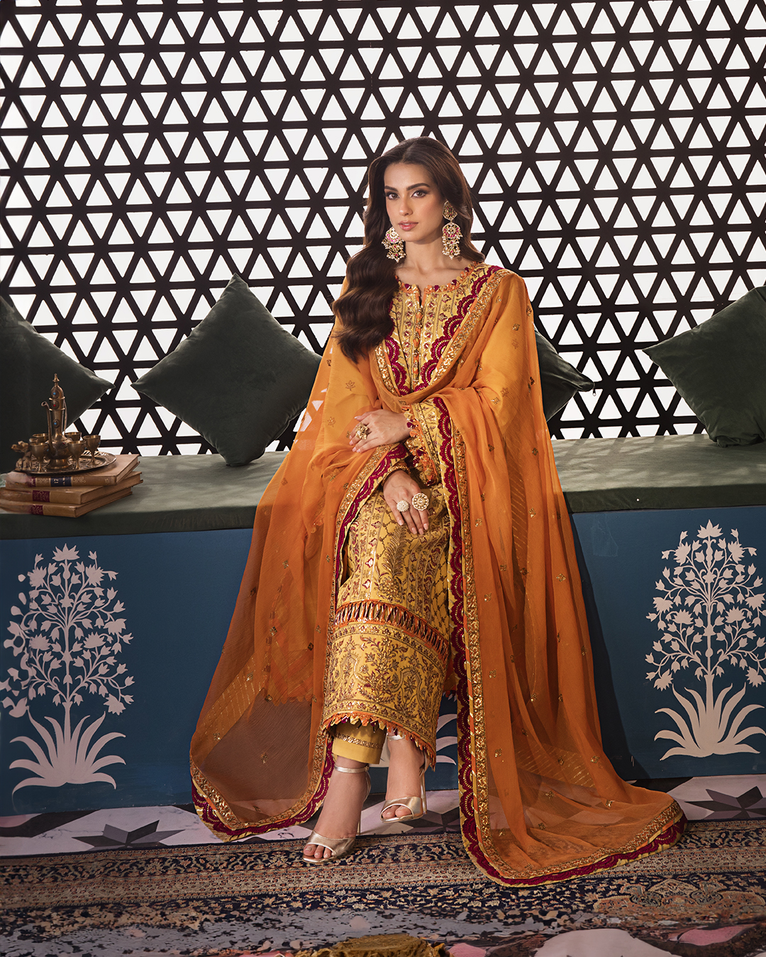 Iqra Aziz’s Ochre Suit