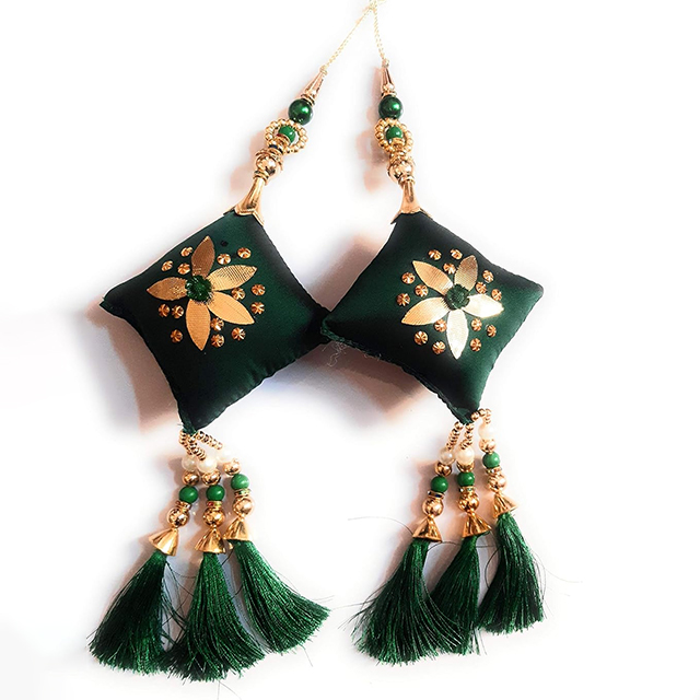 Plane dupatta latkan