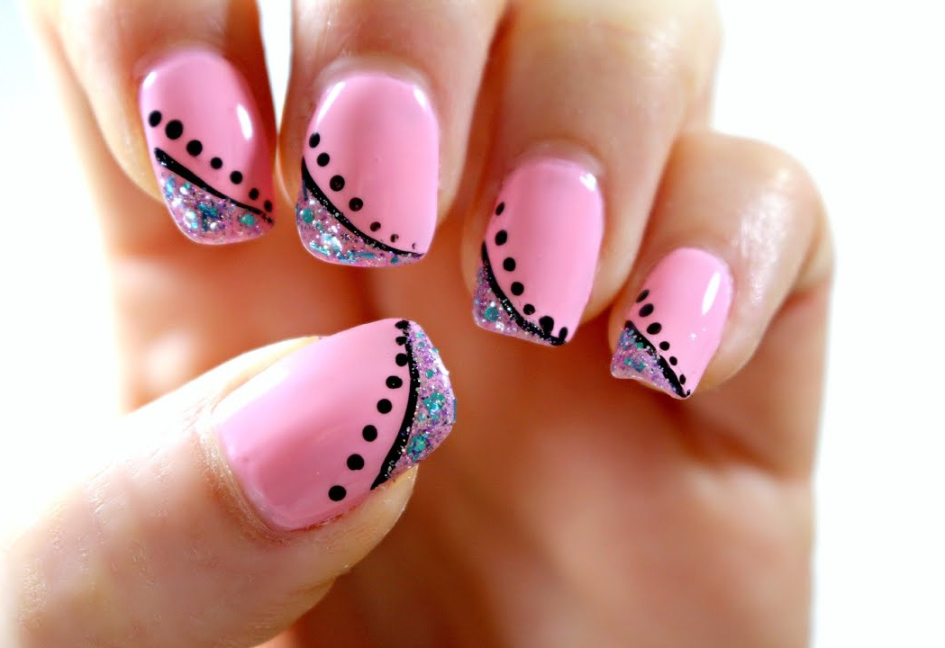 dot nail art