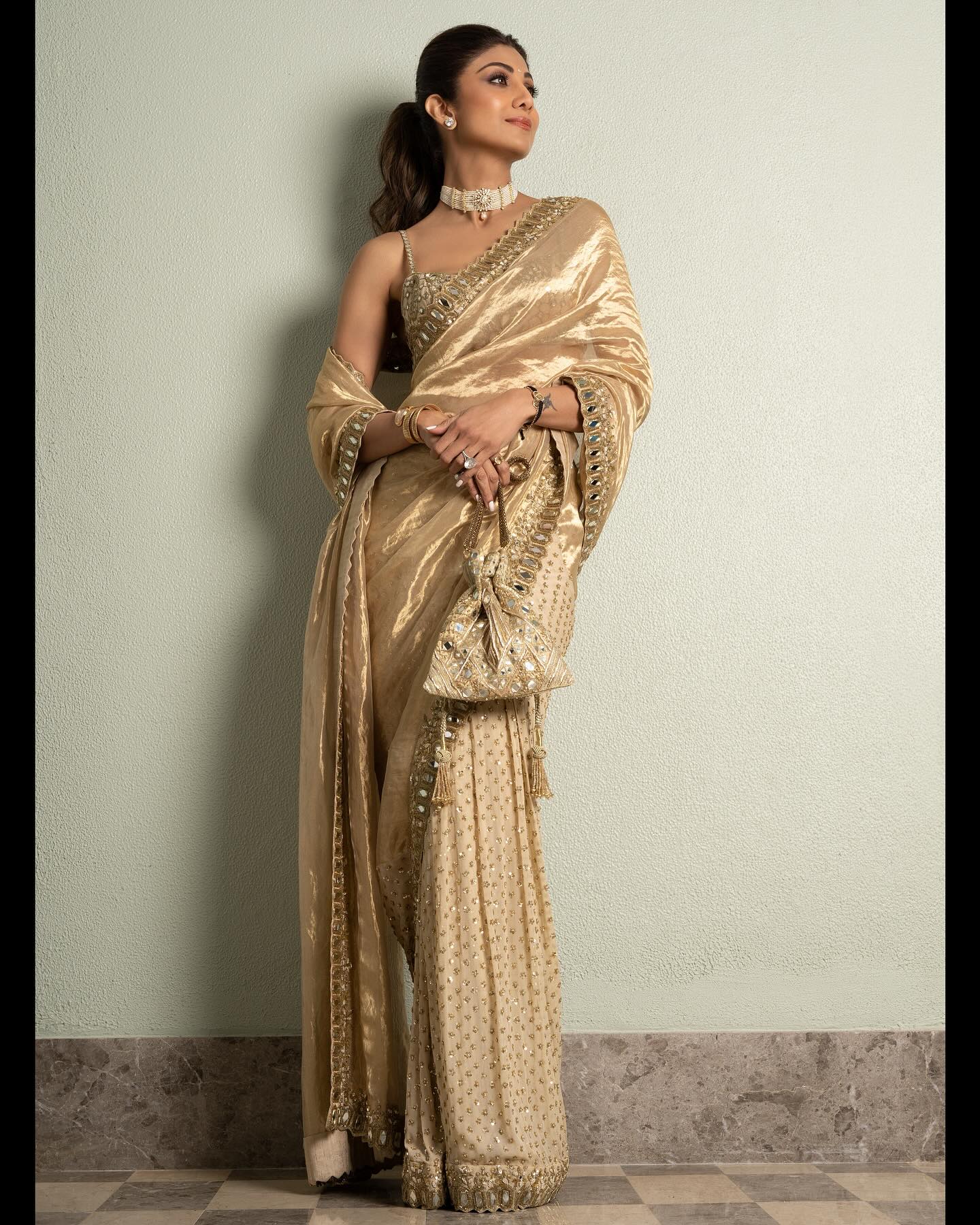 golden color saree for gudi padwa