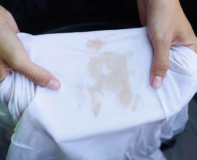 how to clean white dirty dress