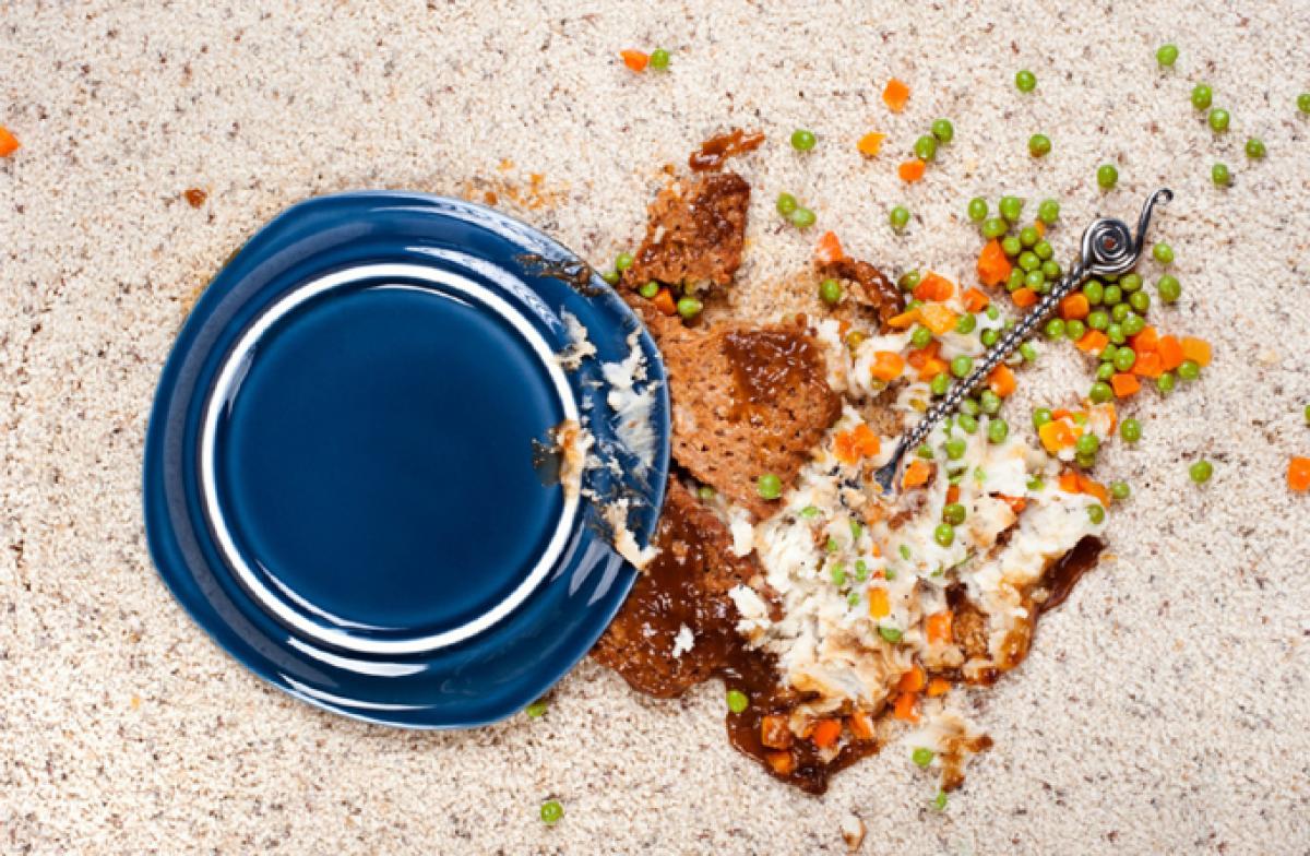 khane ka baar baar girna kis baat ka sanket hai