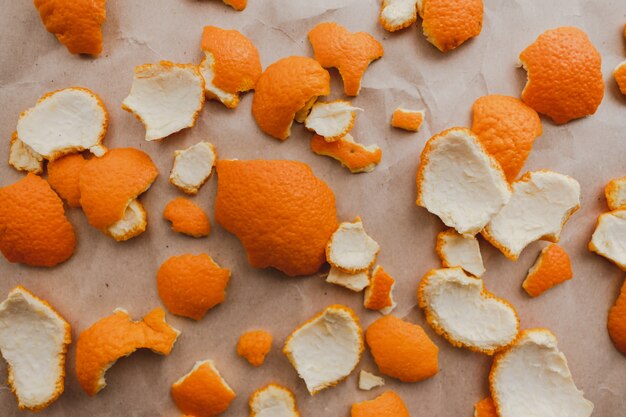 tips to clean dirty wash basin with orange and  peel