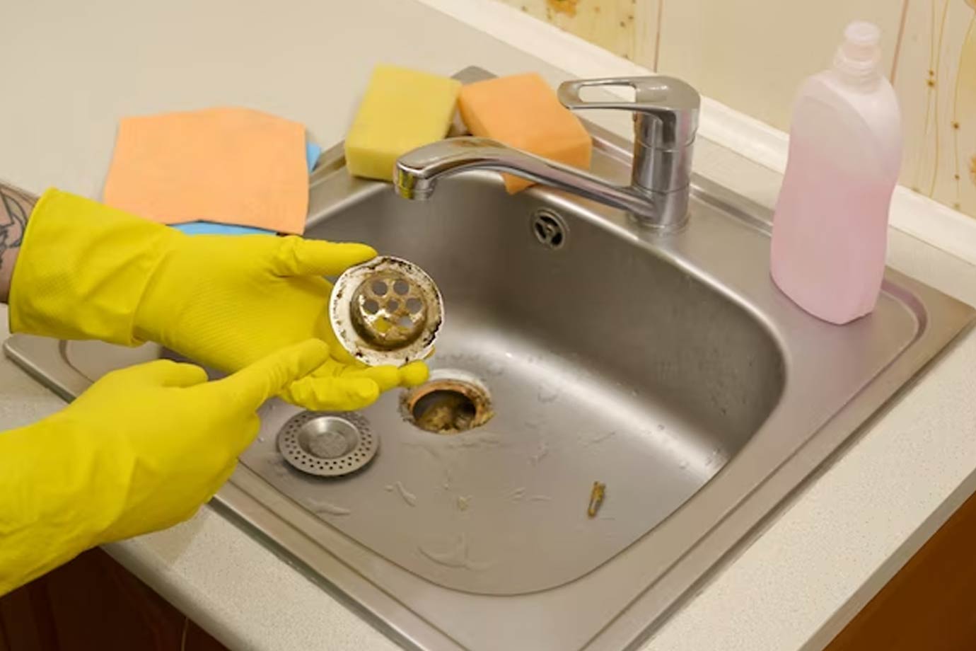 tips to use ginger for house cleaning