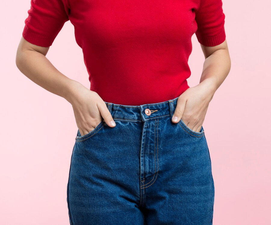 vaginal smell and tight clothes