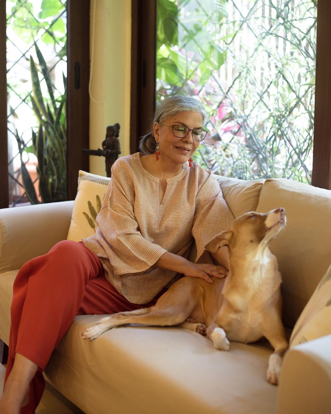 zeenat aman live in relationship advice rescue dog