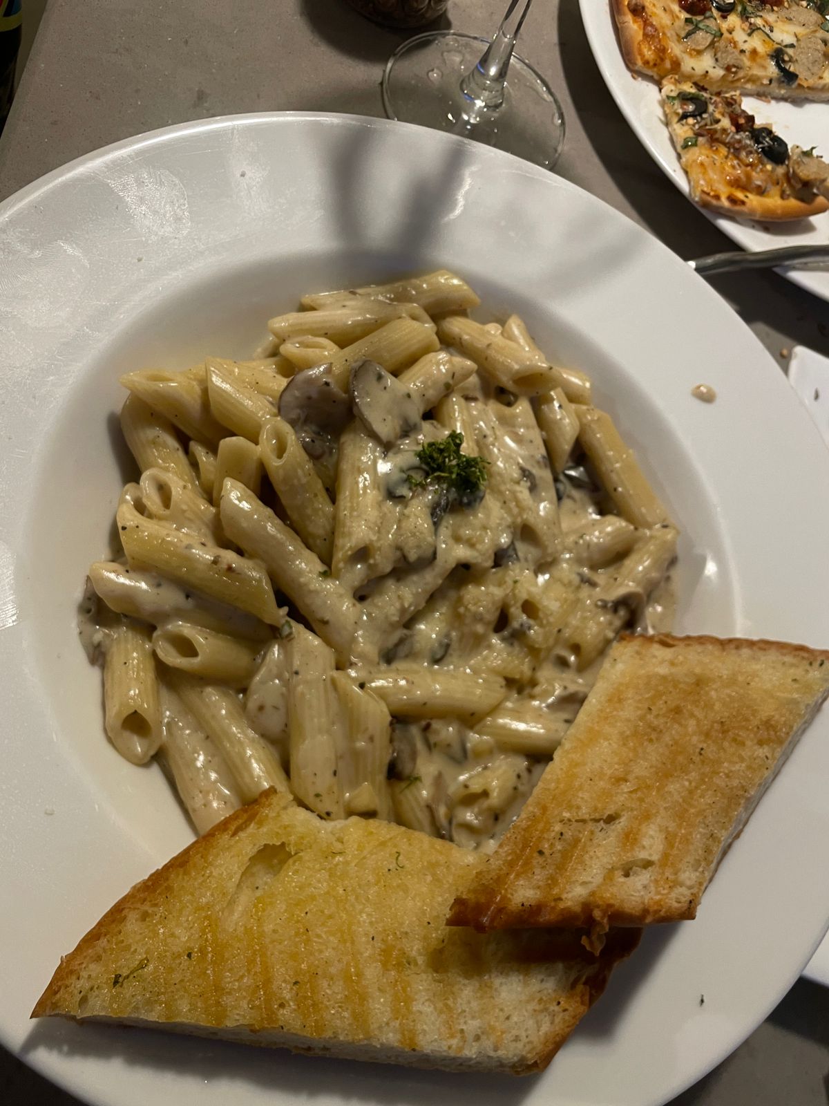 Cafe Delhi Heights At Worldmark, Gurgaon My Experience white sauce pasta