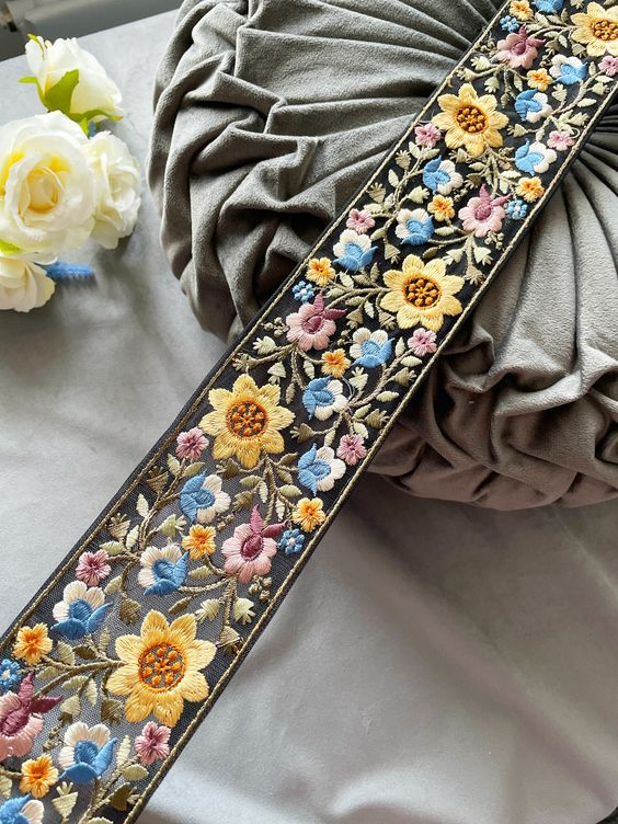 Floral Lace Design For Sarees