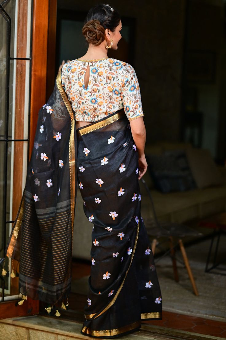 Floral Printed Plain Black Saree Contrast Blouse Design
