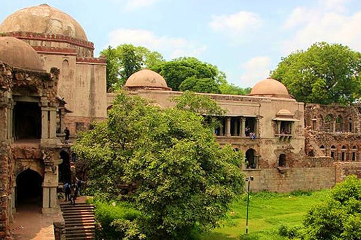 Hauz Khas Fort