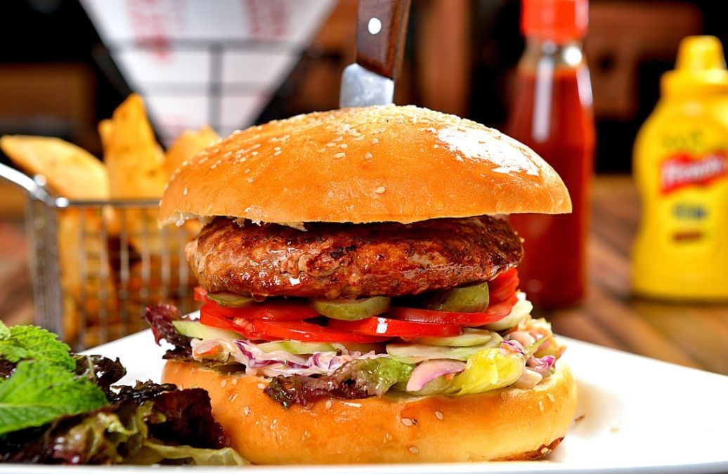Juicy Lucy burger Cafe Delhi Heights At Worldmark, Gurgaon