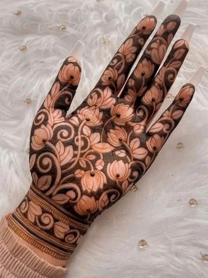 Lotus Mehndi Design ()