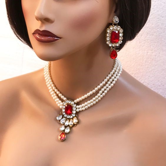 Pearl Contrast Jewellery With Red Lehenga