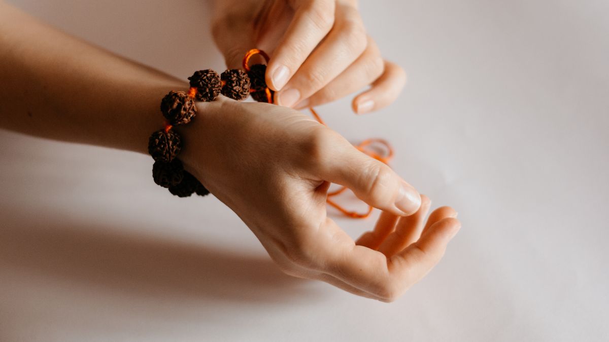 Rules For Wearing Mukhi Rudraksha