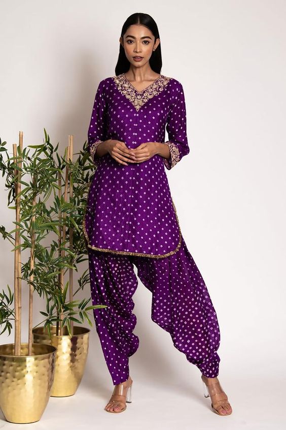 V Neck Bandhani Suit Design