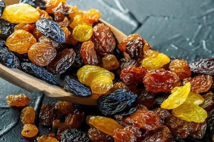 Who should not eat raisins health benefits of dry raisins