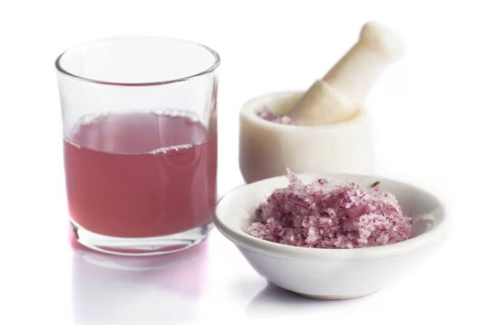 easy steps to make onion shampoo at home for shiny and strong hair