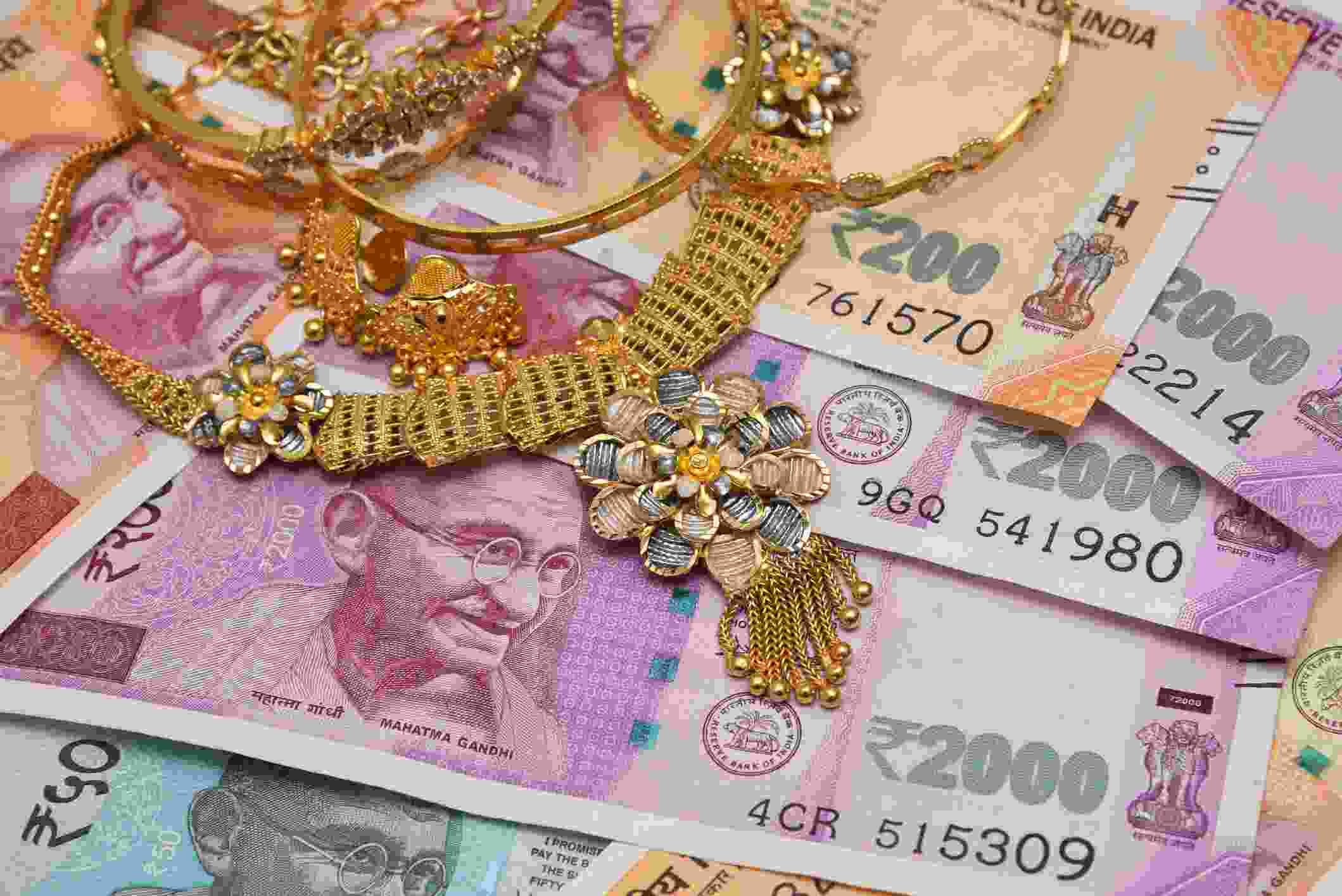 how gold loan investment empowers women