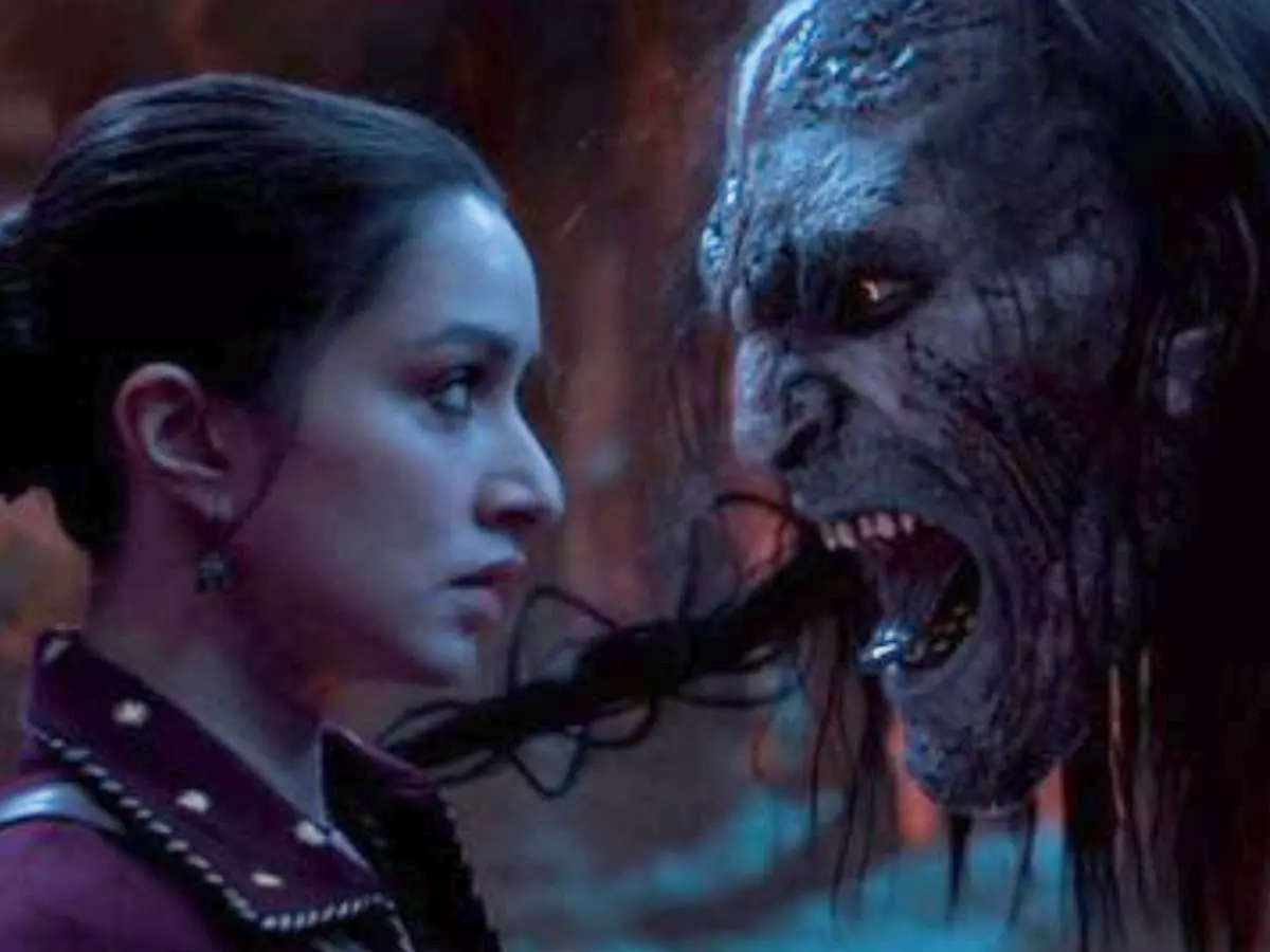 who is sarkata in stree sunil kumar