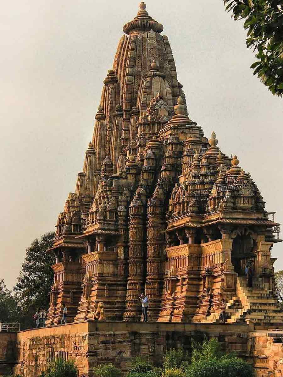 Kandariya Mahadeva Temple History