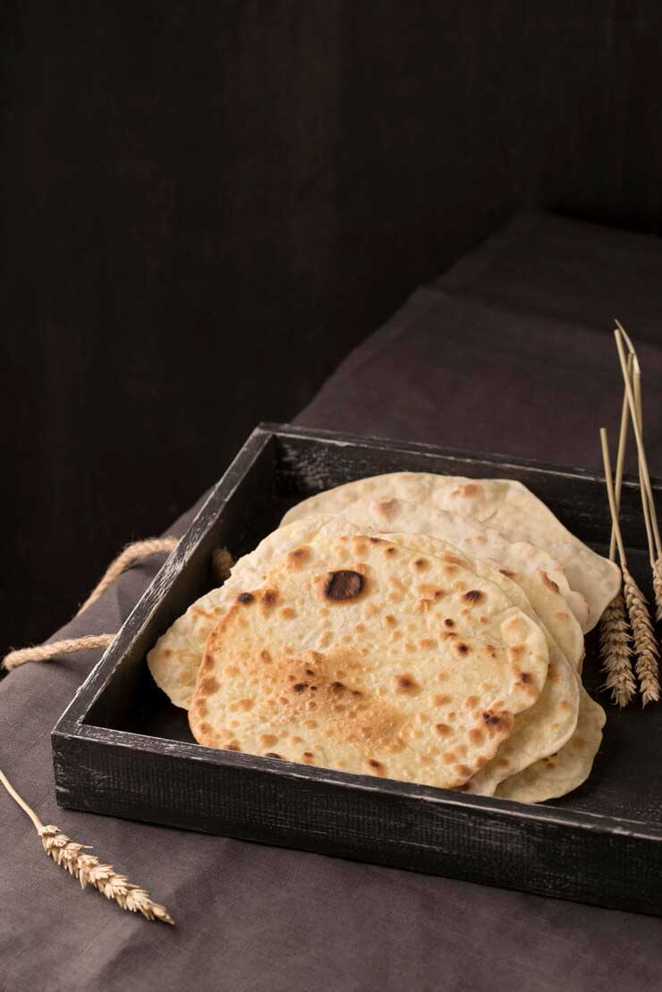 difference between chapati and roti in hindi