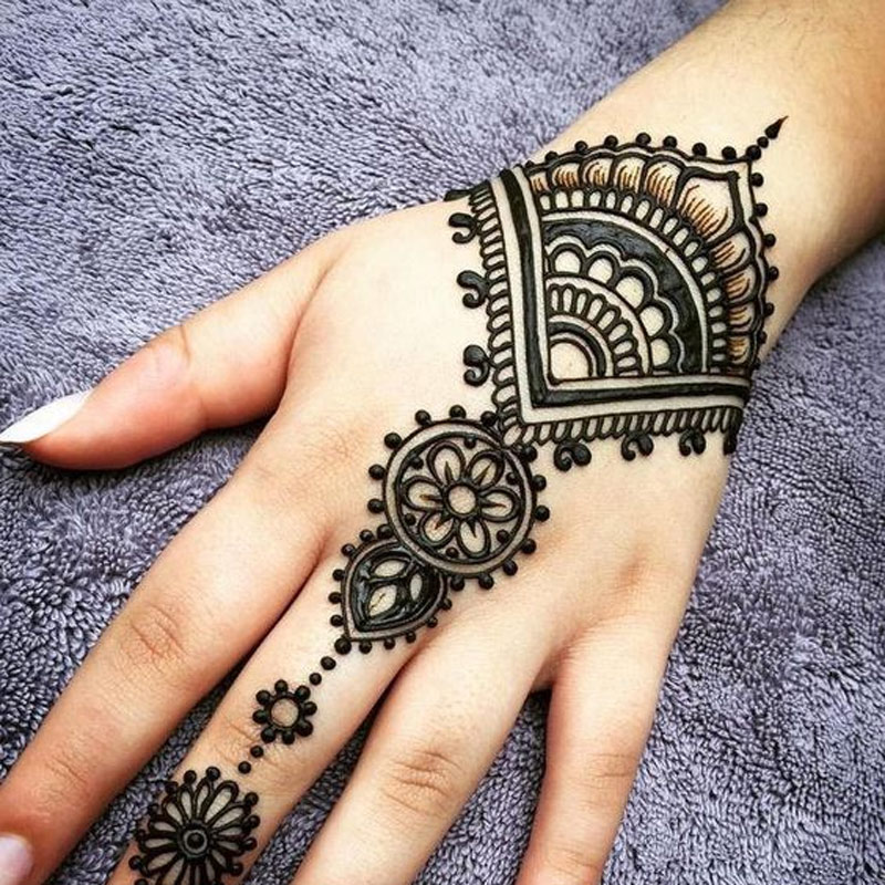 lotus mehendi bail design