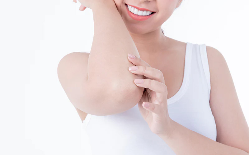 tip to remove blackness from elbows at home