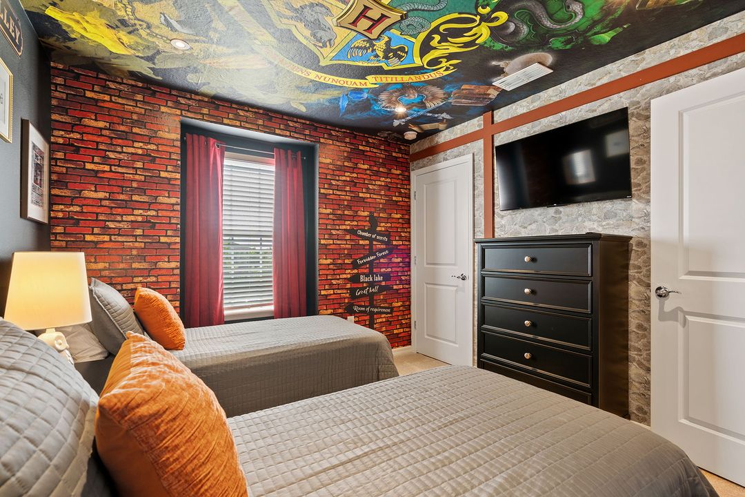 harry potter themed apartment one night price,