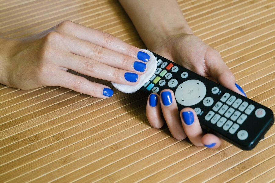 how to clean a tv remote in minimum cost