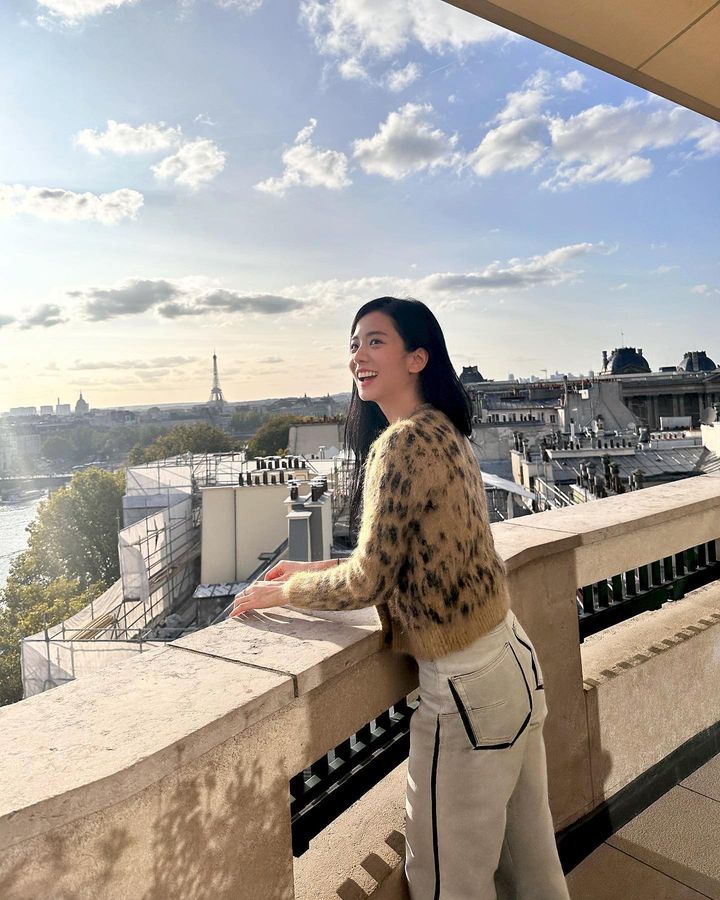 jisoo car collection