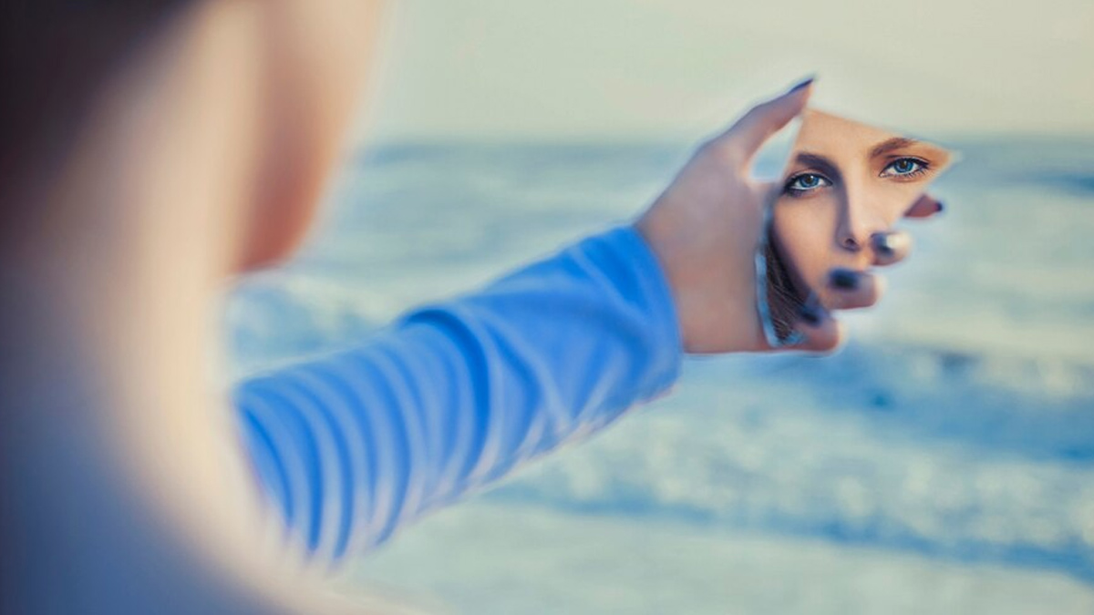 mirror exposure therapy to deal with body shaming